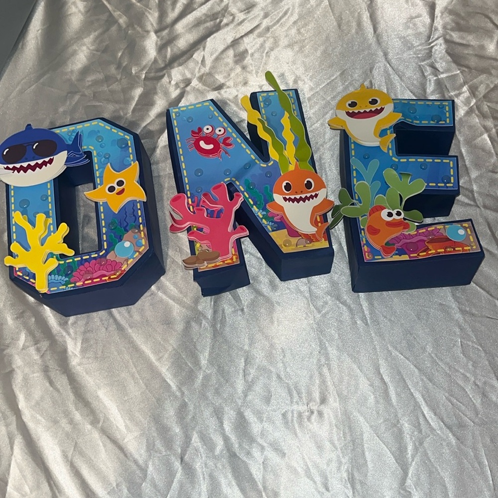 Baby shark 3D letters “one”